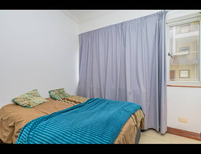 1 BEDROOM APARTMENT FOR SALE IN UMHLANGA RIDGE